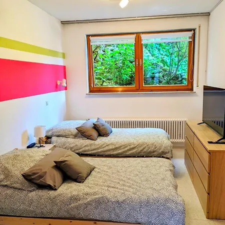 4 Geraeumige Und Ruhig Gelegene Ferien- Und Monteurwohnung Nur Fuer Sie Allein Aujvari Vermietungen Apartment Spiegelberg