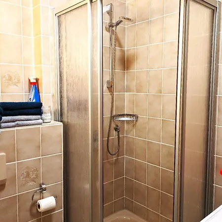 4 Geraeumige Und Ruhig Gelegene Ferien- Und Monteurwohnung Nur Fuer Sie Allein Aujvari Vermietungen Spiegelberg