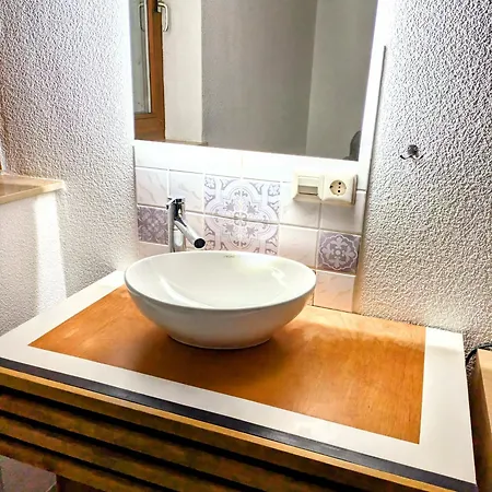 4 Geraeumige Und Ruhig Gelegene Ferien- Und Monteurwohnung Nur Fuer Sie Allein Aujvari Vermietungen Apartman Spiegelberg